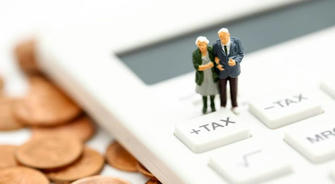 Managing Finances in Retirement: How to Solve Financial Management Issues for Seniors?